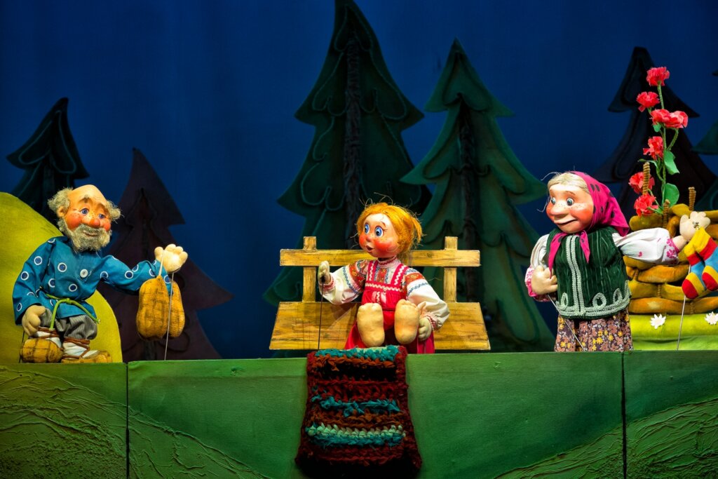 Историю Машеньки и Медведя расскажут на сцене Тверского театра кукол Историю Машеньки и Медведя расскажут на сцене Тверского театра кукол