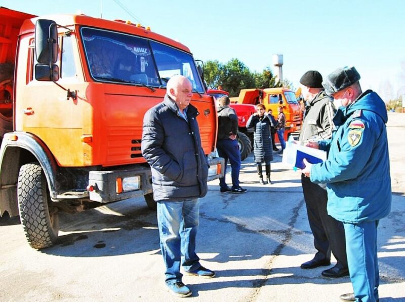 В Конаковском районе осмотрели технику на предмет готовности к пожароопасному периоду В Конаковском районе осмотрели технику на предмет готовности к пожароопасному периоду