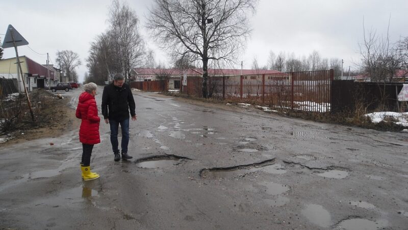 В Калязине провели "Дорожный мониторинг" В Калязине провели "Дорожный мониторинг"