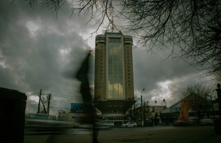 Тверь после дождя: тверской фотограф показал атмосферные кадры