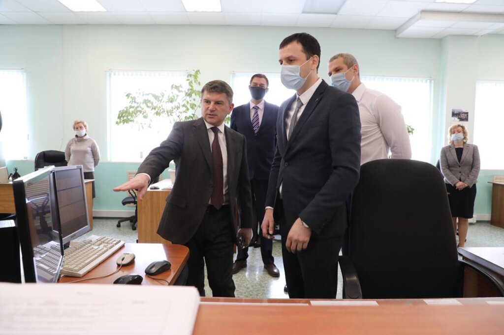 Генеральный директор «Россети Центр» провел встречу с «Ивгорэлектросети» и «Ивэнерго» Генеральный директор «Россети Центр» провел встречу с «Ивгорэлектросети» и «Ивэнерго»