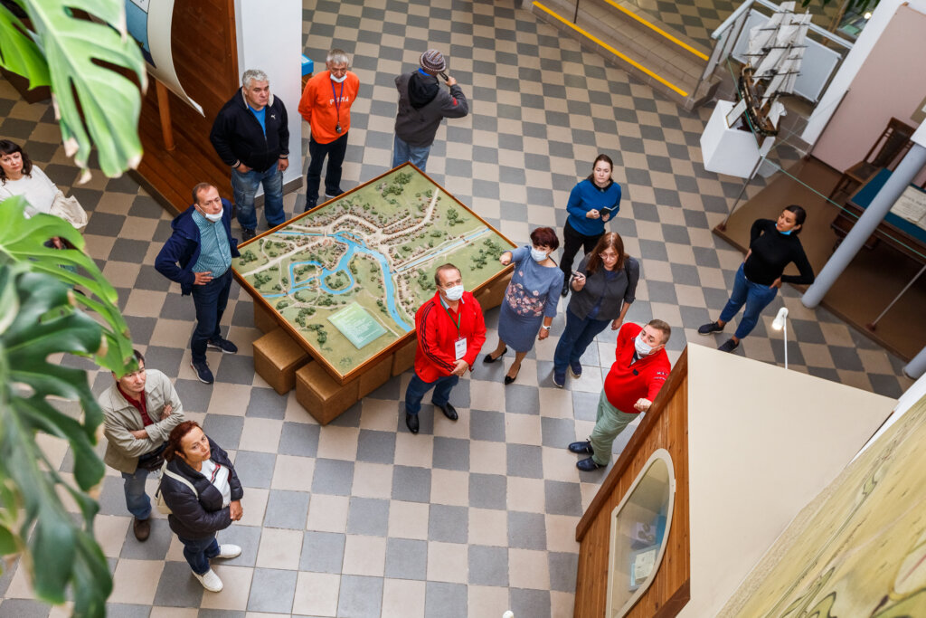 Туроператоров знакомят с экскурсионными маршрутами по Тверской области