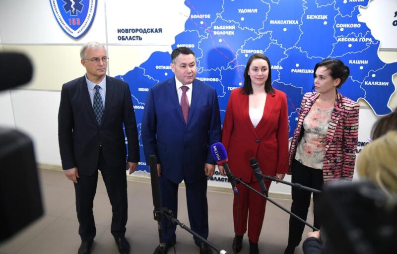 Игорь Руденя обсудил с коллективом Единого диспетчерского центра скорой медицинской помощи развитие службы в Тверской области Игорь Руденя обсудил с коллективом Единого диспетчерского центра скорой медицинской помощи развитие службы в Тверской области