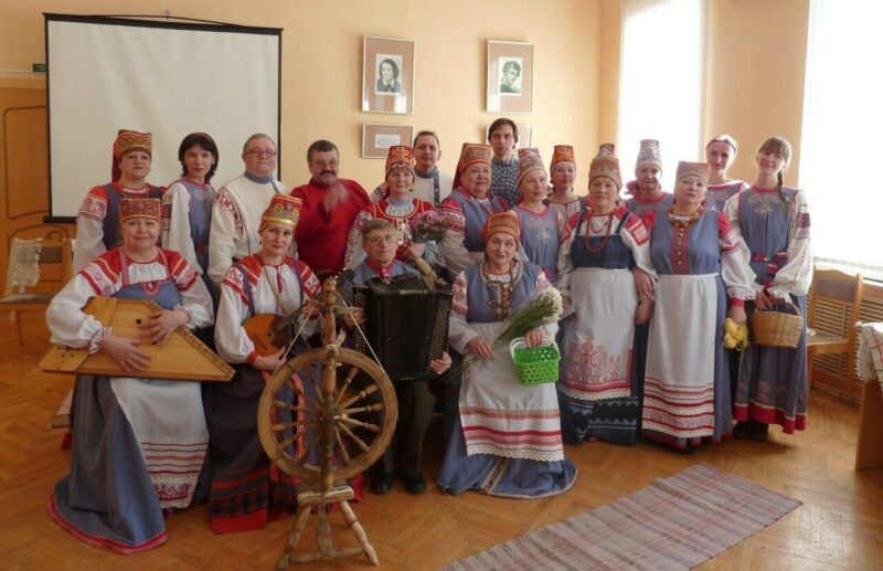 В Тверской Горьковке споют карельские народные песни В Тверской Горьковке споют карельские народные песни