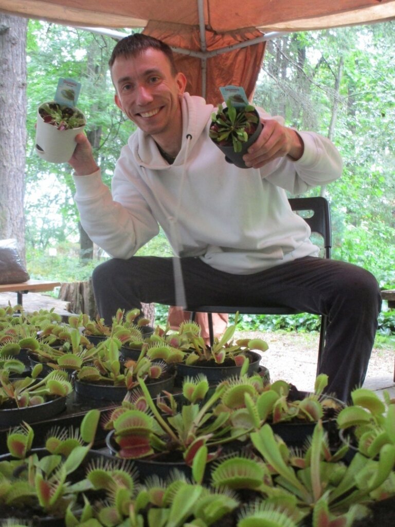 В Тверской ботанический сад возвращаются "зеленые монстрики"