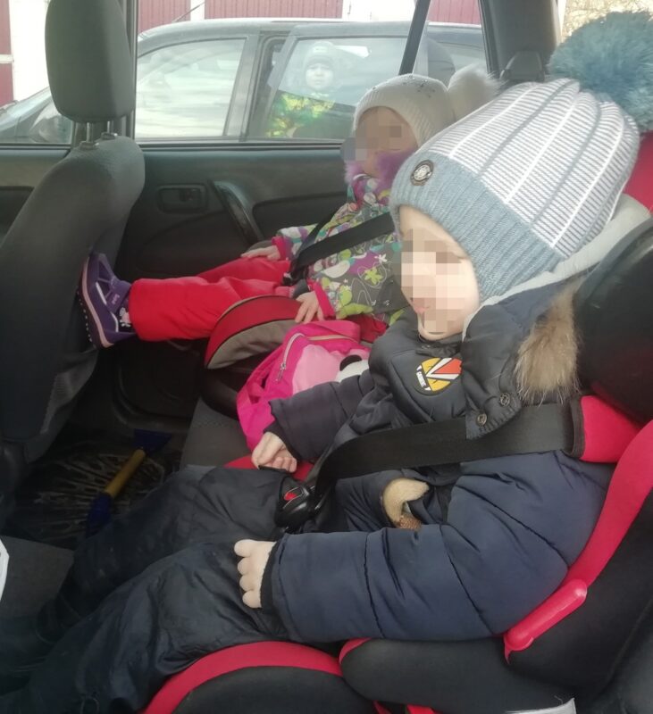 Госавтоинспекторы проверили, как родители перевозят детей в Торопце