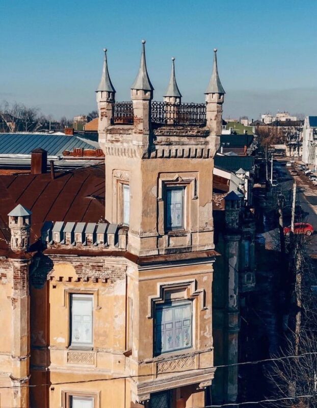 Тверское "Ласточкино гнездо": чем знаменита бывшая богадельня Аваева