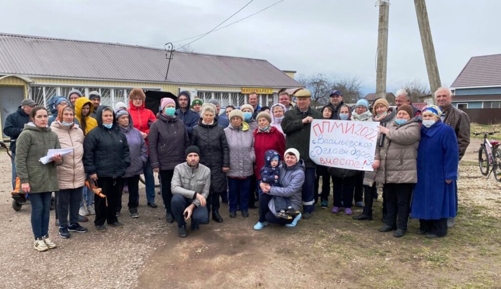 Жители села Васильевское под Тверью планируют отремонтировать дорогу