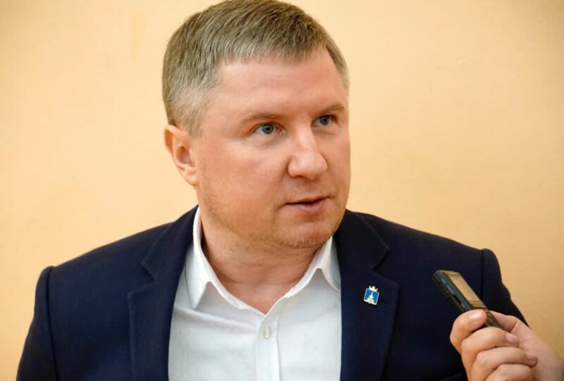 Роман Щеглов: это хорошая традиция, когда люди все вместе идут убирать город Роман Щеглов: это хорошая традиция, когда люди все вместе идут убирать город
