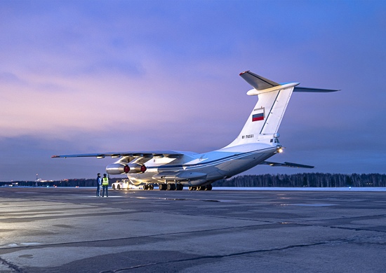 Ночная Тверь встретила молодых лётчиков