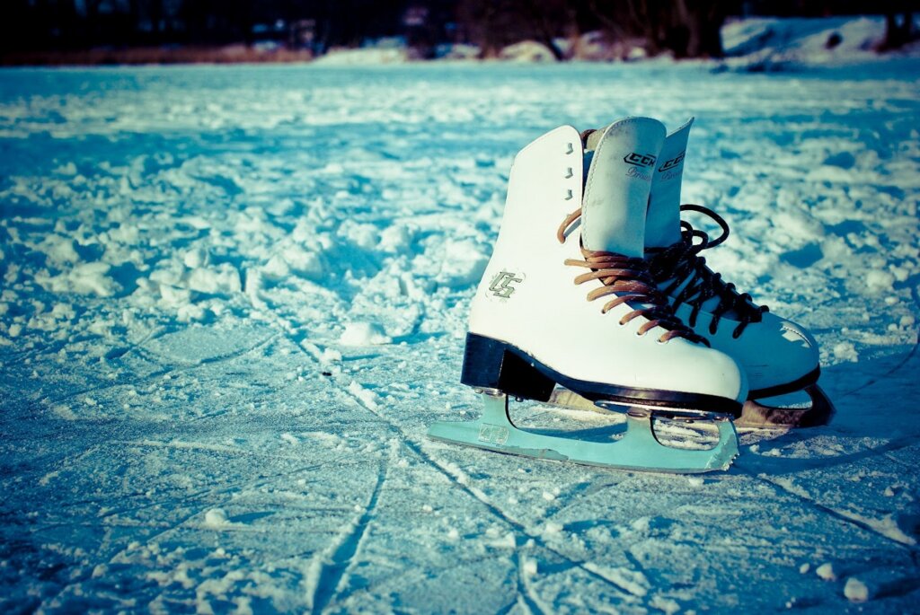 Массовое катание на коньках  пройдет в СК "Юбилейный" Для жителей Твери проведут поисковый квест на катке