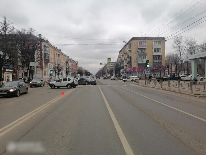 Появились подробности ДТП на проспекте Ленина в Твери Появились подробности ДТП на проспекте Ленина в Твери