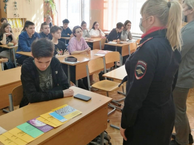 В Твери прошла встреча государственных служащих со школьниками