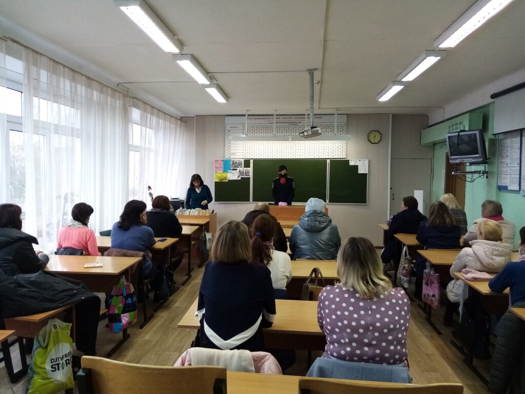 Сотрудники Нелидовской ГИБДД посетили родительское собрание