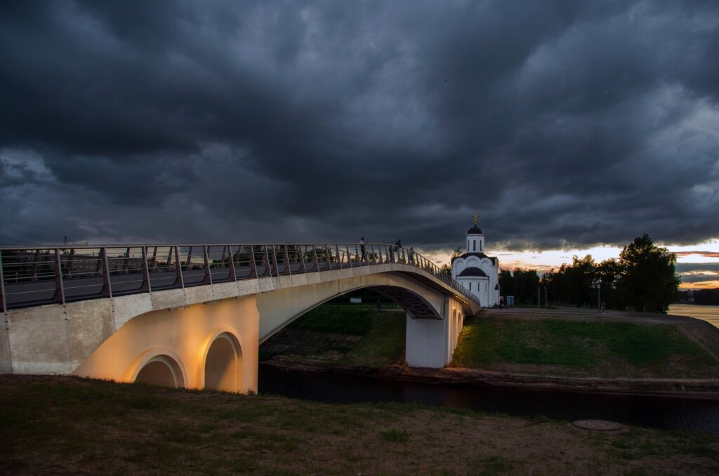 Солнце и вдохновение: тверской фотограф показал прекрасный закат Тверской фотограф показал прекрасный тверской закат