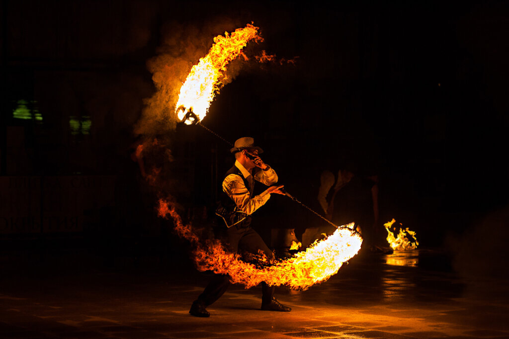 Фаер-шоу добавит жары в тверской субботний вечер