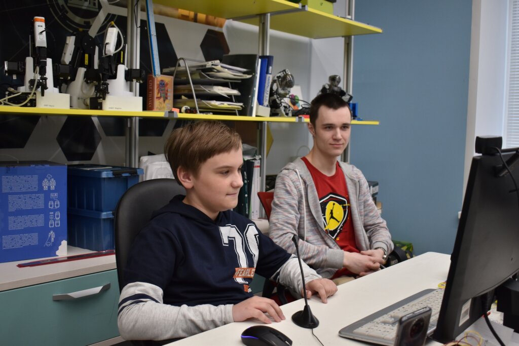 Кирилл Хохлов из Твери стал призёром IT-фестиваля Кирилл Хохлов из Твери стал призёром IT-фестиваля