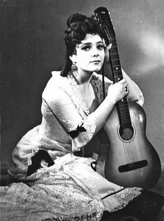 Игорь Руденя поздравил с юбилеем народную артистку РФ, актрису Тверского театра драмы Наину Хонину