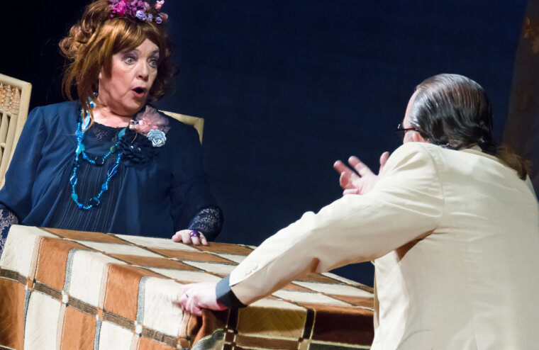 Игорь Руденя поздравил с юбилеем народную артистку РФ, актрису Тверского театра драмы Наину Хонину