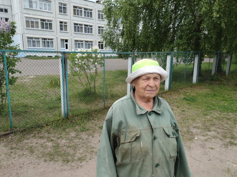 Жительница Торжка отметила свое восьмидесятилетие, придя на избирательный участок Жительница Торжка отметила свое восьмидесятилетие, придя на избирательный участок