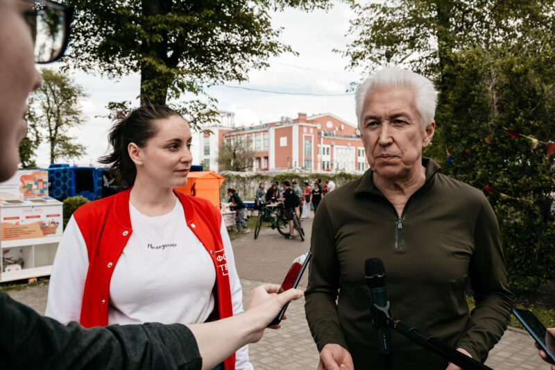 В Твери прошел велопарад "Навстречу лету"