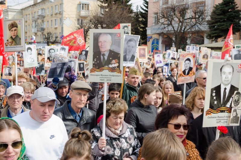 "Бессмертный полк": как проходила самая массовая акция Дня Победы в Твери