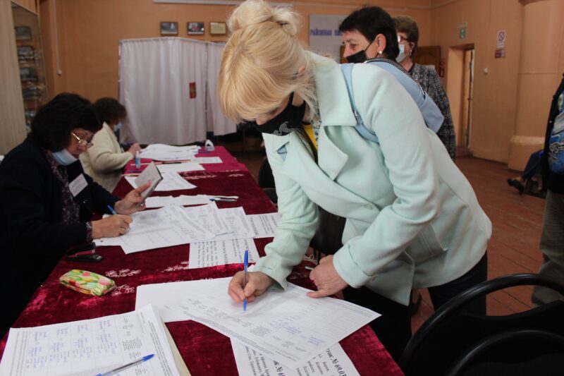 В Бельском районе открыты счетные участки для предварительного голосования