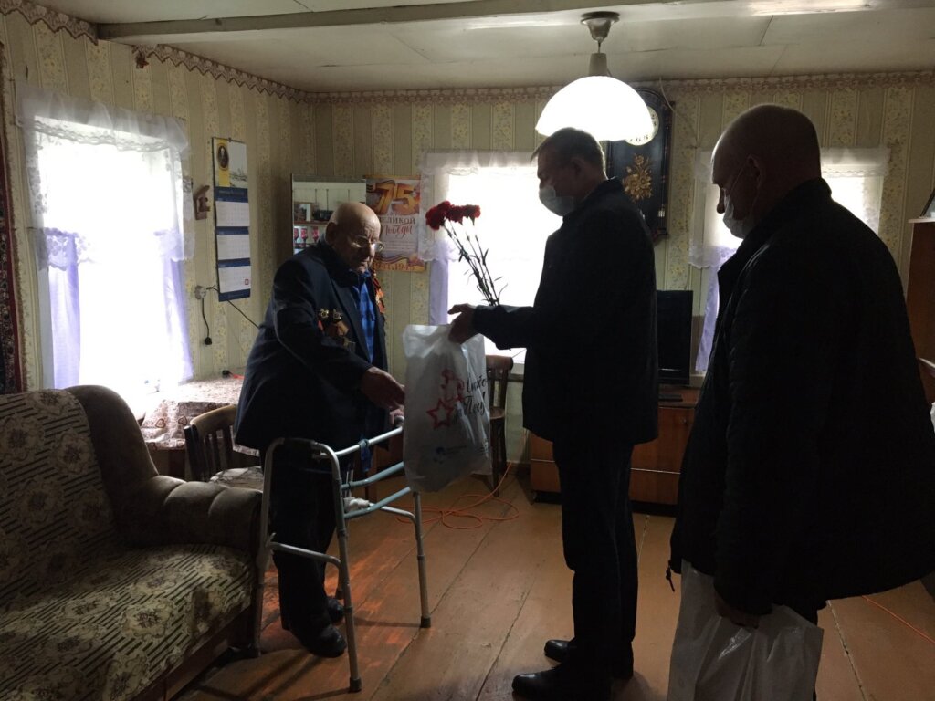 Ветерана из Ржевского района поблагодарили за мирное небо над головой
