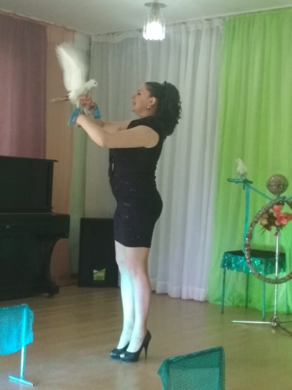 Гастролирующий цирк подарил праздник ребятам из Ржевского района