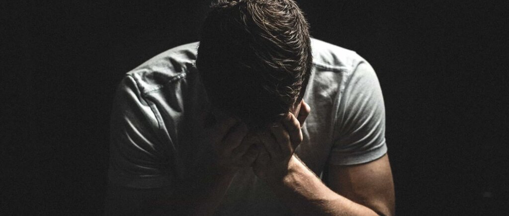 Житель Нелидово пригласил к себе домой грабителя Житель Нелидово пригласил к себе домой грабителя