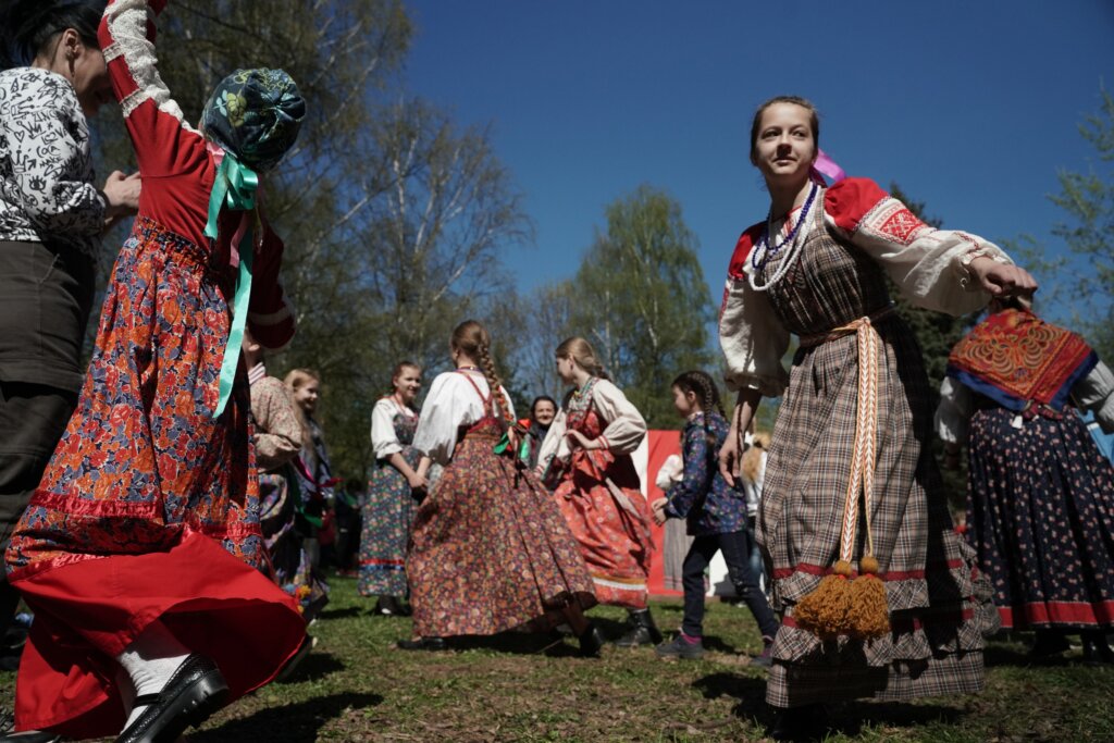 В Твери прошел православный молодежный фестиваль исторического моделирования В Твери прошел православный молодежный фестиваль исторического моделирования