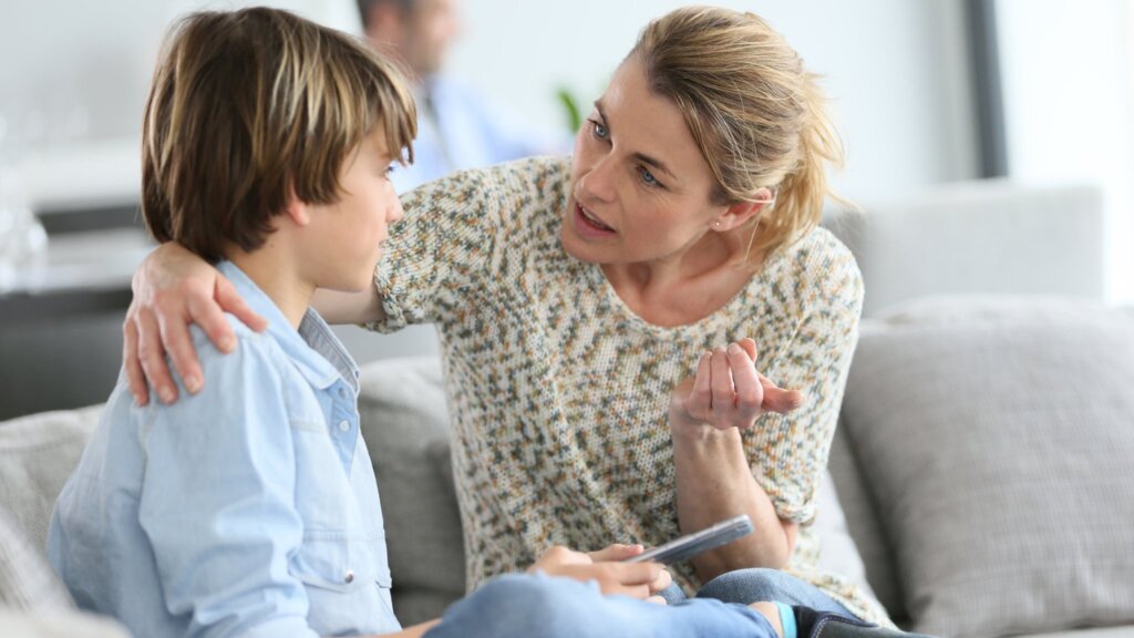 Главное управление МЧС Тверской области опубликовало сводку рекомендаций для родителей Рекомендации Главного управления МЧС России по Тверской области для родителей