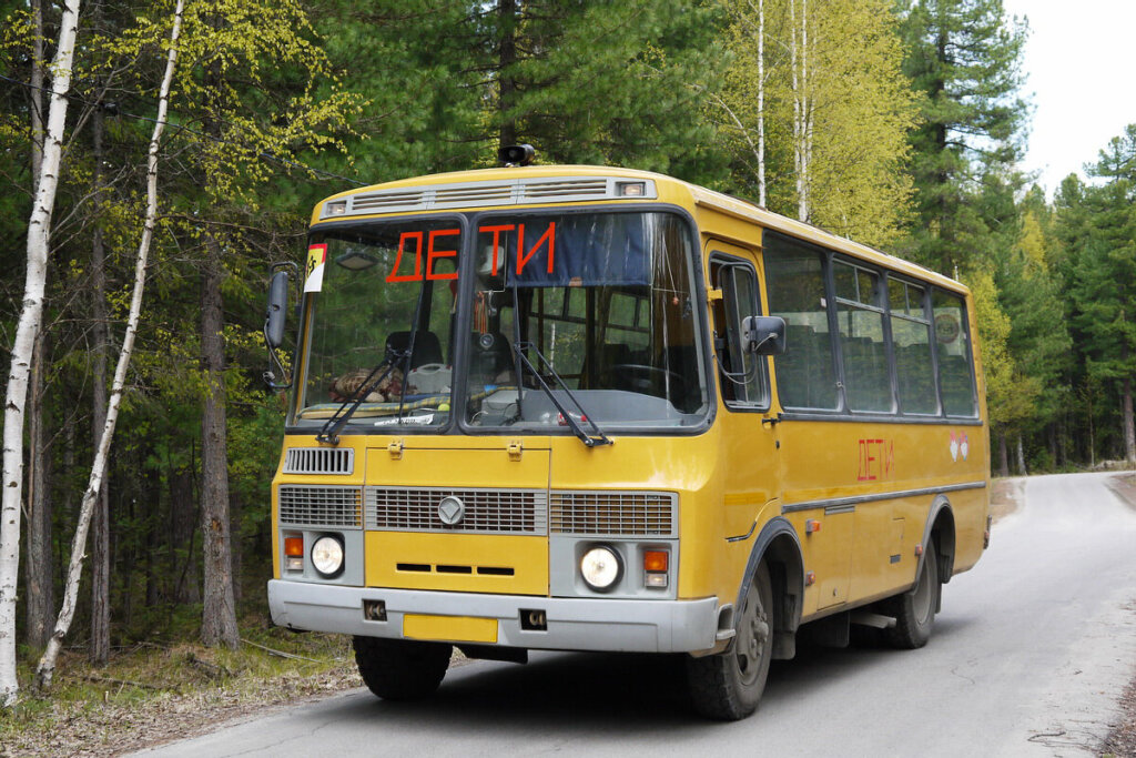 В школе-интернате Бологовского района появится новый школьный автобус