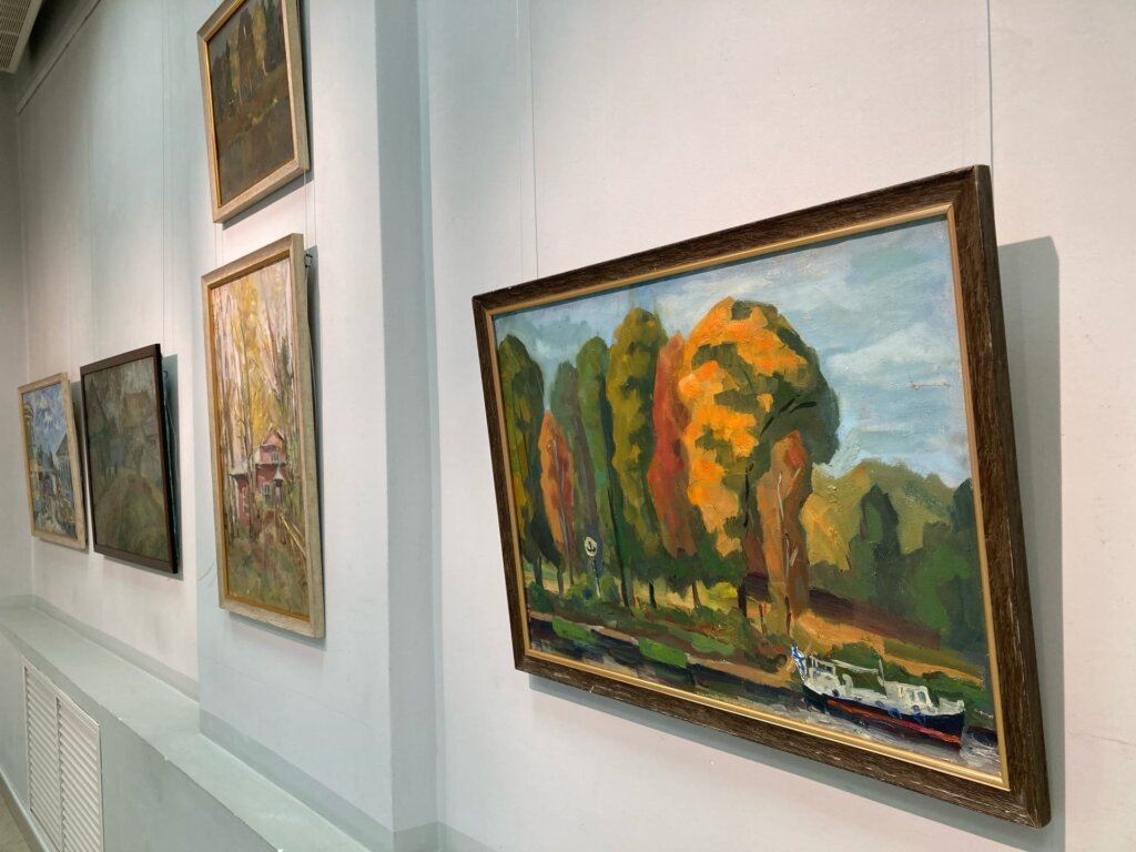 В Твери открылась художественная выставка «Диалог. Поэтика пейзажа» В Твери открылась художественная выставка «Диалог. Поэтика пейзажа»