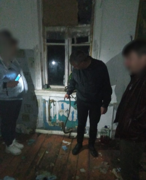 В Тверской области рецидивист вынес из чужой квартиры чугунные батареи