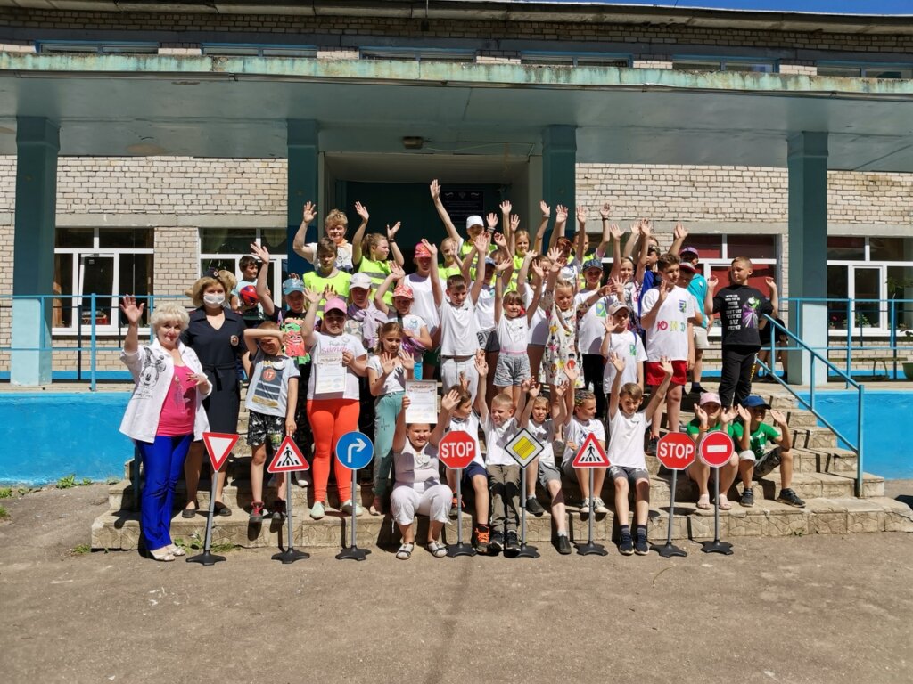 В Конаковском районе школьники участвовали в соревнованиях на знание правил дорожного движения