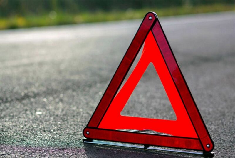 В Тверской области автомобиль "BMV" врезался в ЛЭП В Тверской области автомобиль "BMV" врезался в ЛЭП