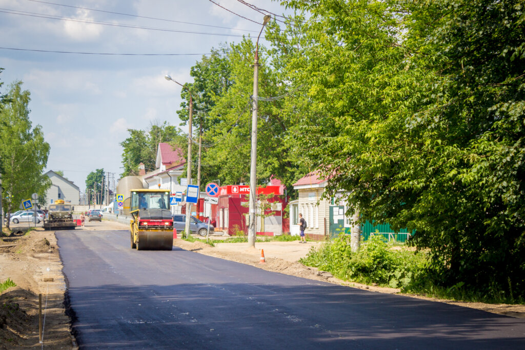 В Лихославле начали ремонт улицы Советской