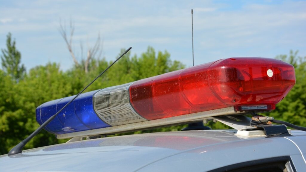 В Тверской области на трассе М-10 произошло ДТП из-за взорвавшегося колеса