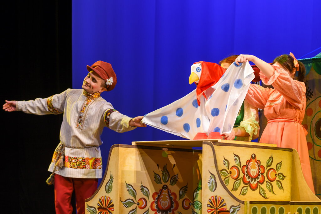 "Потешная сказка" ждет гостей в стенах в Тверском театре кукол