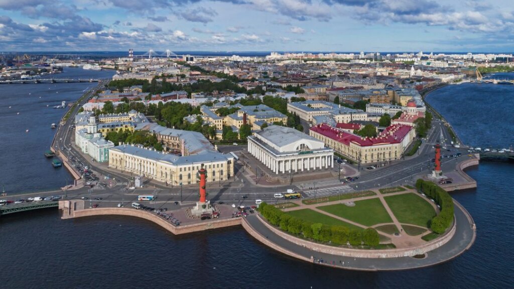 Жительница Твери стала жертвой мошенников при бронировании жилья в Санкт-Петербурге Жительница Твери стала жертвой мошенников при бронировании жилья в Санкт-Петербурге