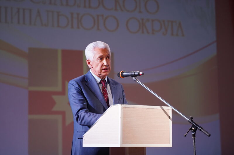 Владимир Васильев лично поздравил жителей Лихославля с Днем города