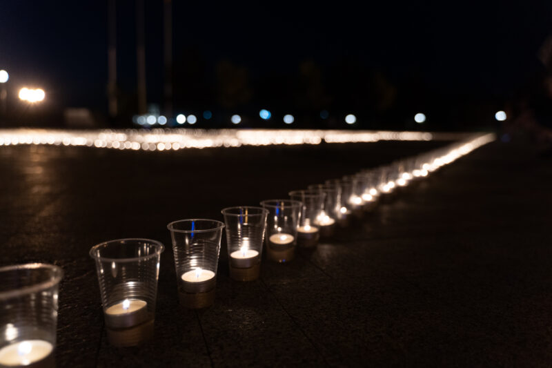 В Твери в День памяти и скорби выложили картину свечами у Обелиска