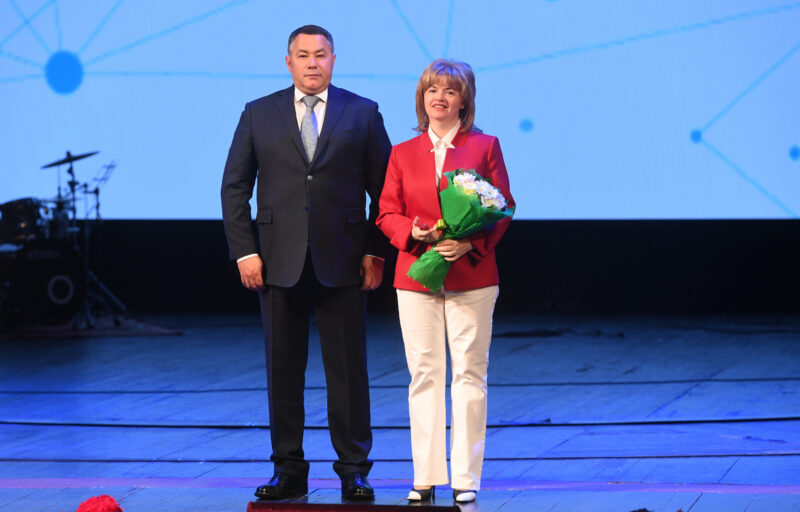 Губернатор Игорь Руденя вручил награды медицинским работникам Тверской области в преддверии профессионального праздника