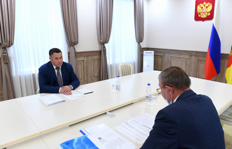 Губернатор Игорь Руденя провел встречу с главой Ржевского района Михаилом Петрушихиным Губернатор Игорь Руденя провел встречу с главой Ржевского района Михаилом Петрушихиным