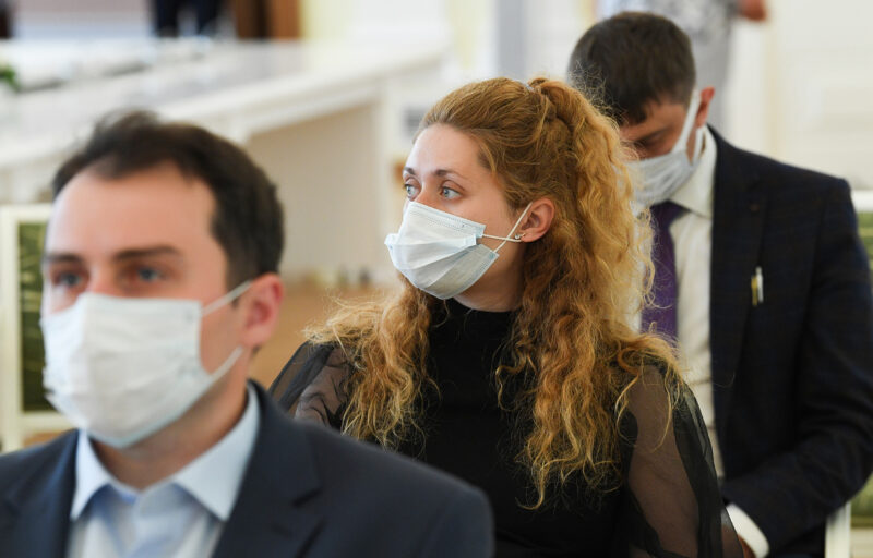 Губернатор Игорь Руденя вручил учёным Верхневолжья премии за выдающиеся достижения