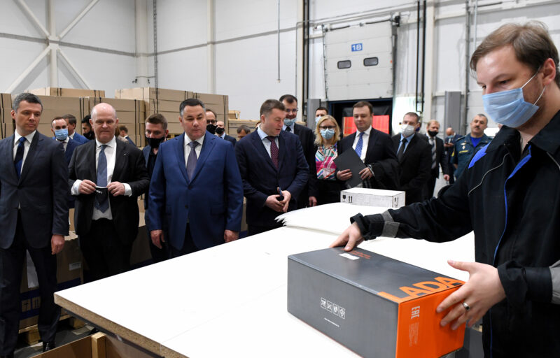 Игорь Руденя принял участие в торжественном открытии в Калининском районе крупнейшего регионального склада запчастей LADA