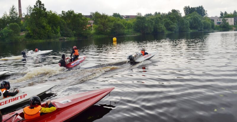 В Тверской области провели чемпионат и первенство по водно-моторному спорту В Тверской области провели чемпионат и первенство по водно-моторному спорту