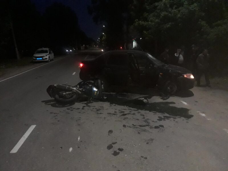В Тверской области водитель не уступил дорогу мотоциклисту В Тверской области водитель не уступил дорогу мотоциклисту
