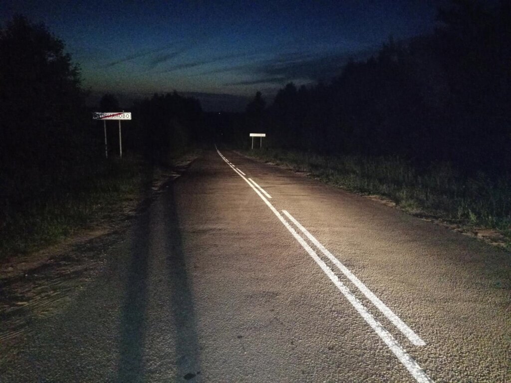 В Тверской области пьяный водитель упал с мотоцикла вместе с 19-летней девушкой